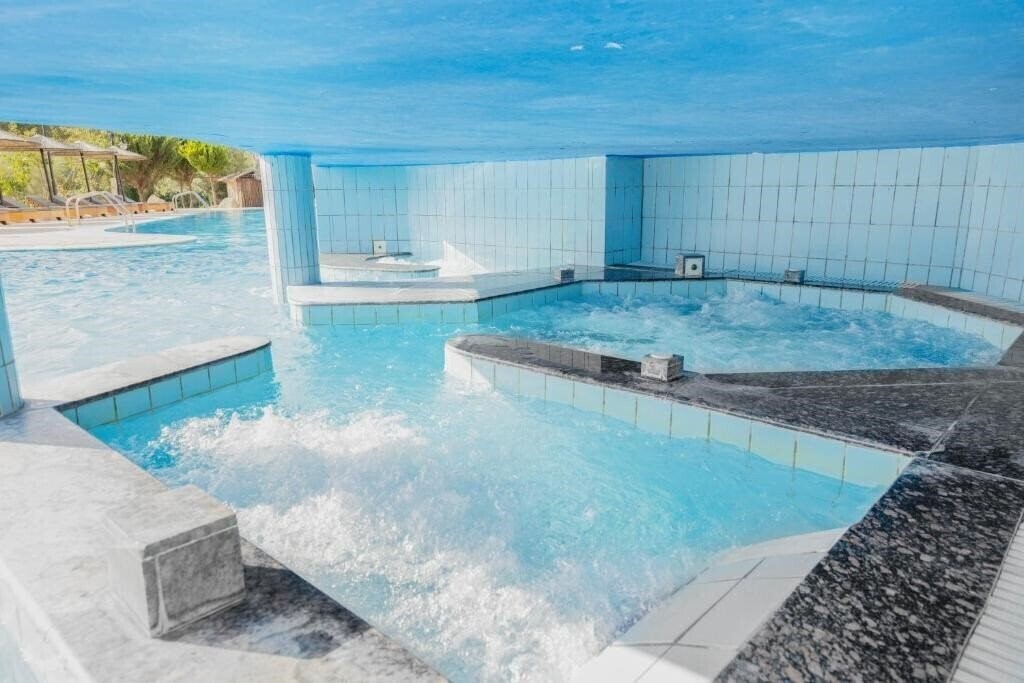 Зображення Makednos 3*