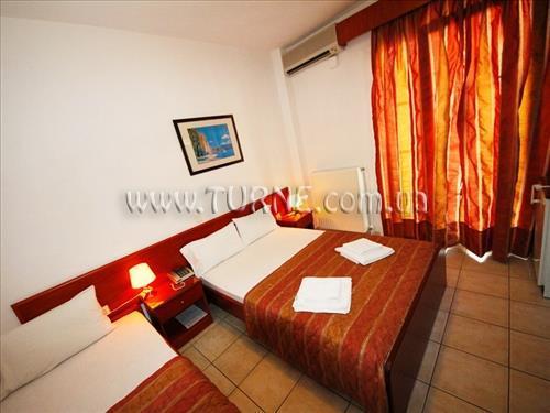 Готель Korali House Apartments 2*