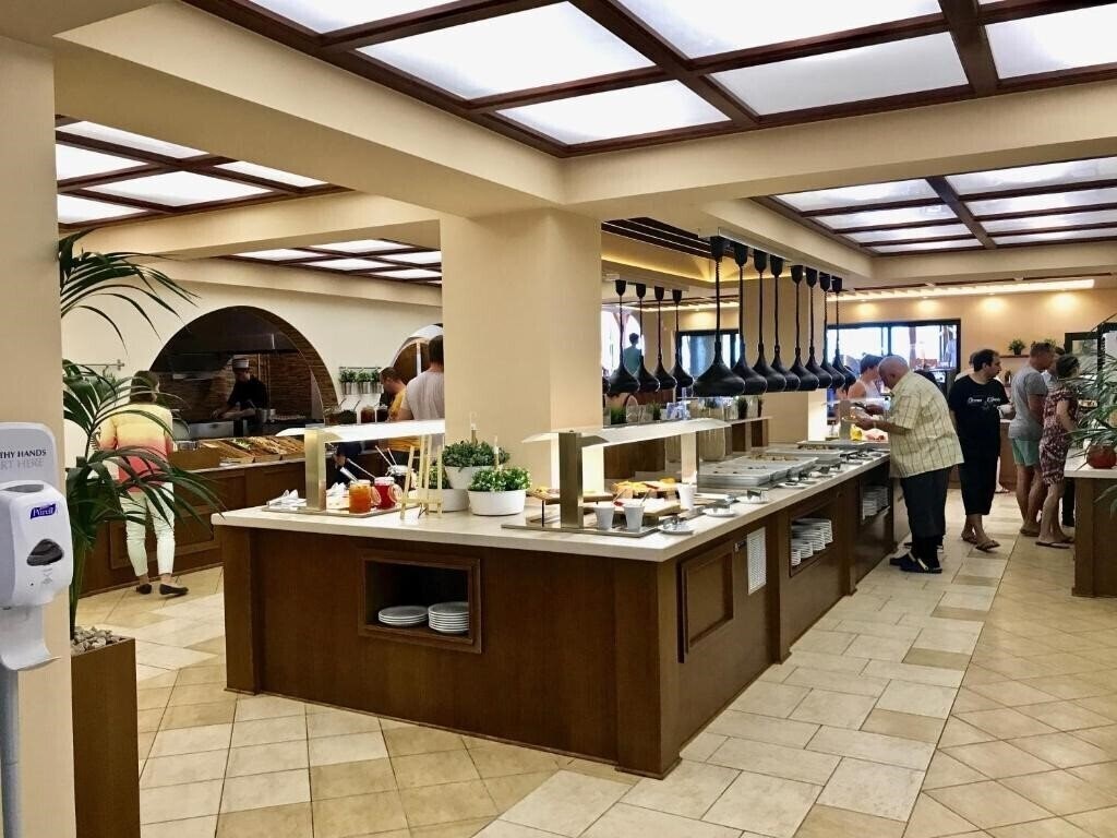 Картинка Village Mare 4*