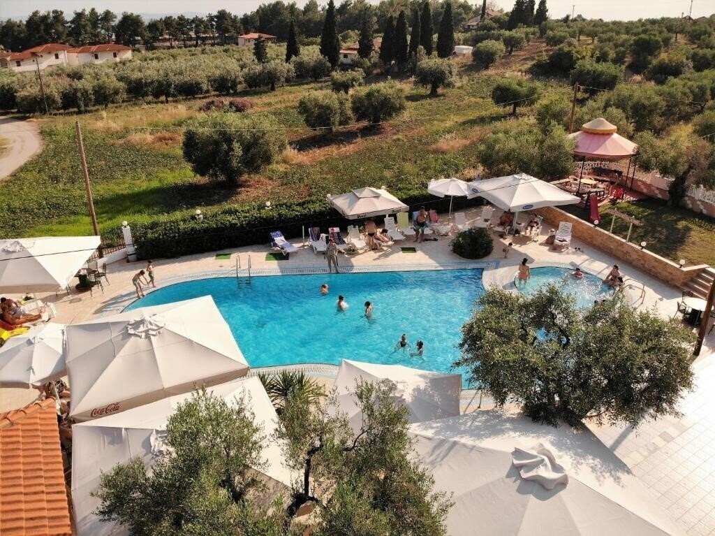 Территория Olympic Bibis Hotel 2*