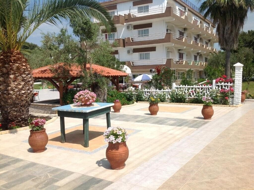 Апартаменты Olympic Bibis Hotel 2*