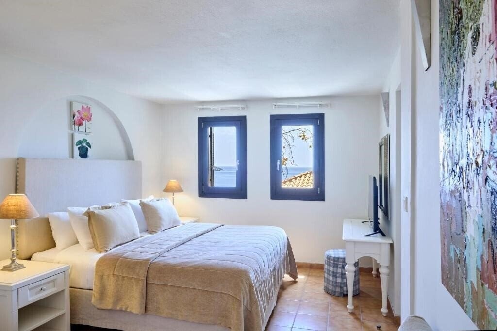 Территория Aegean Suites Hotel Deluxe 5*