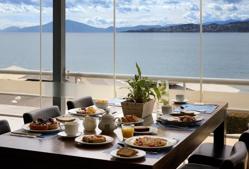 Апартаменти Domotel Xenia Resort 5*