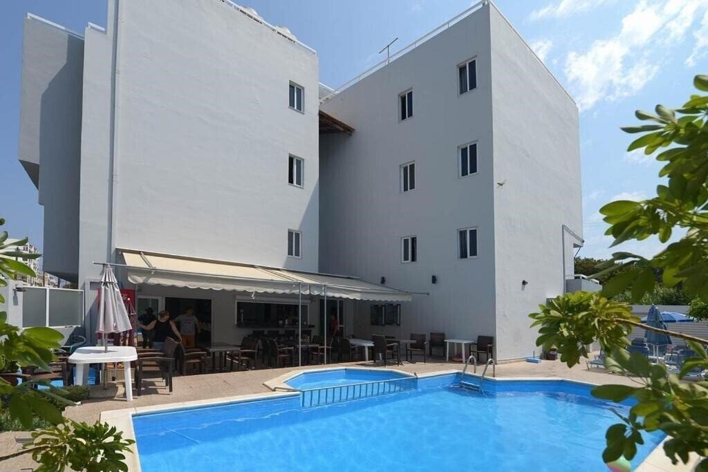 Готель Ialysos City Hotel 3*