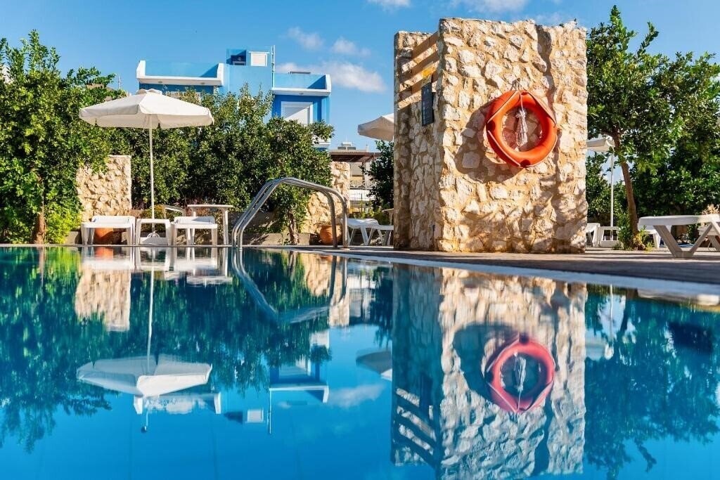 Панорама Ilyssion Holidays Apartments & Studios 3*