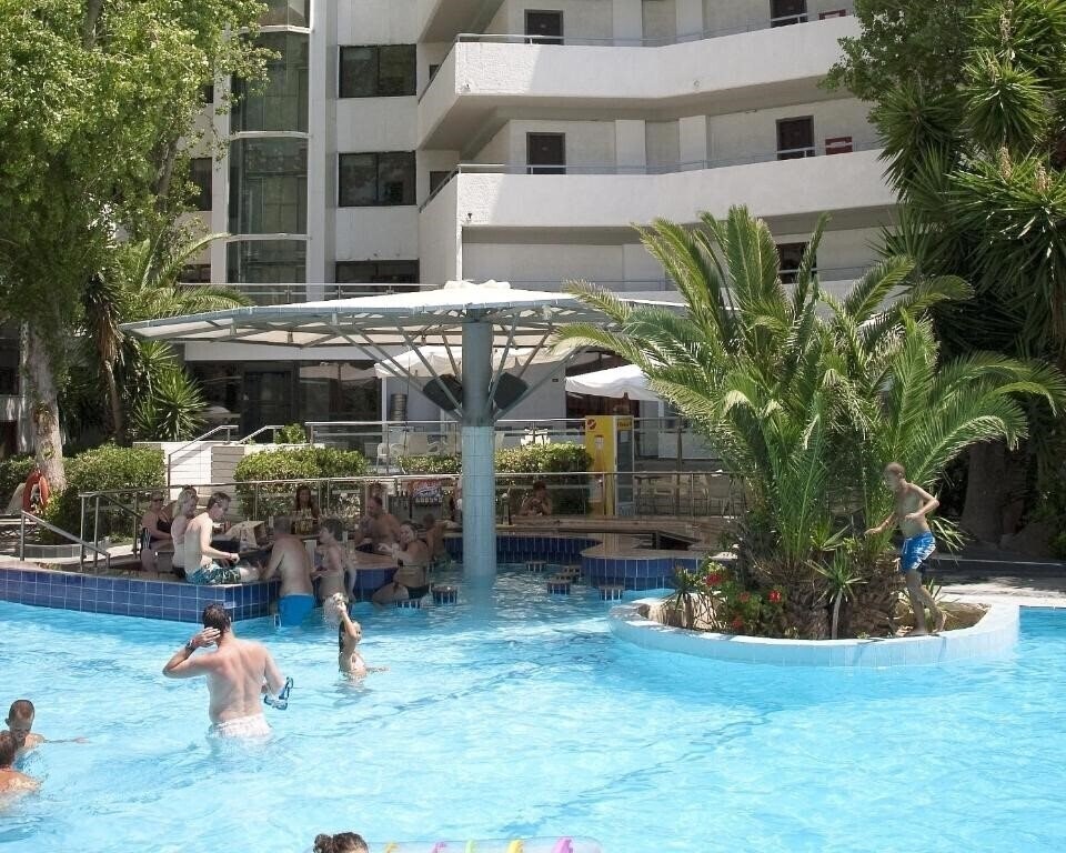 Территория The Residence - Adults Only 4*