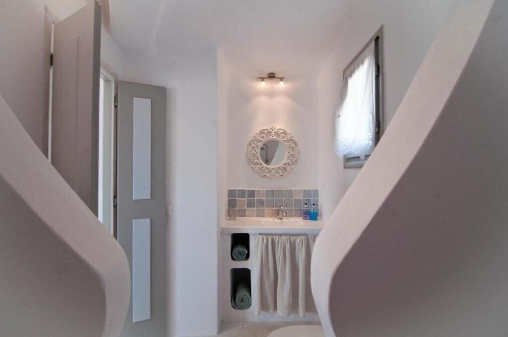 Апартаменти Lithia Hotel 4*