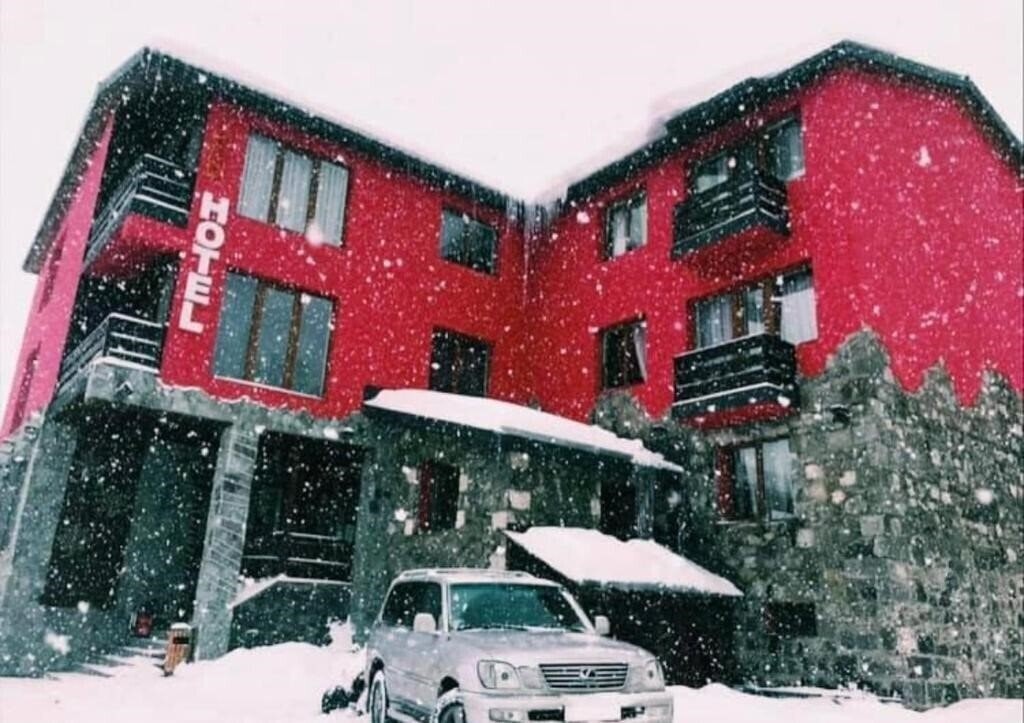 Панорама Red House 4*