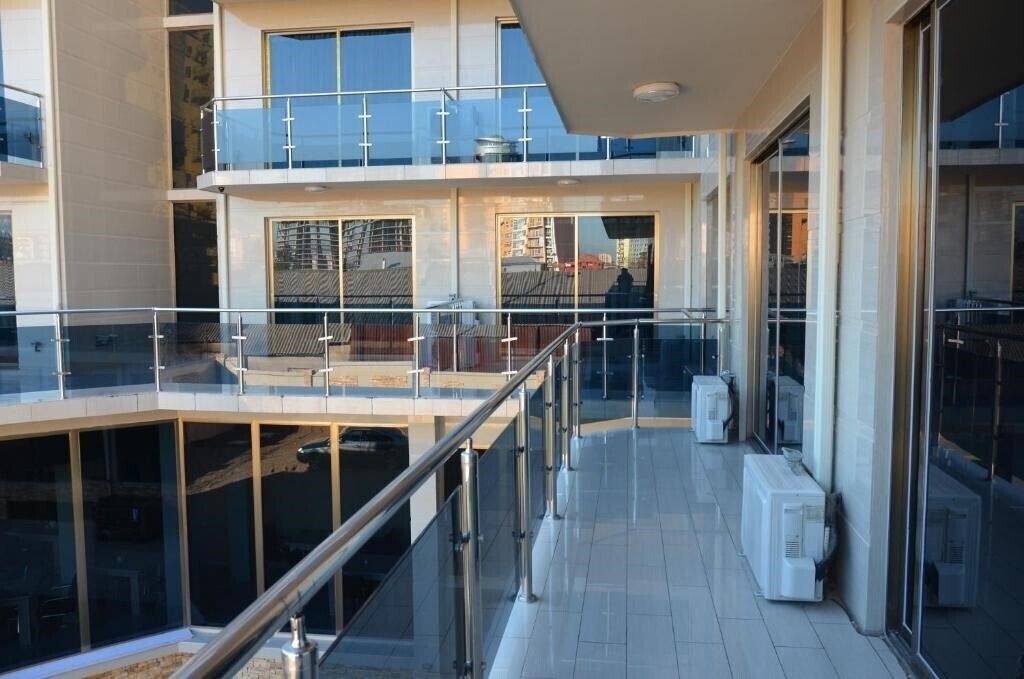 Апартаменти Hotel Legacy 4*