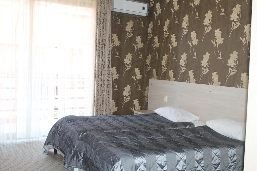 Апартаменти Elio 3*