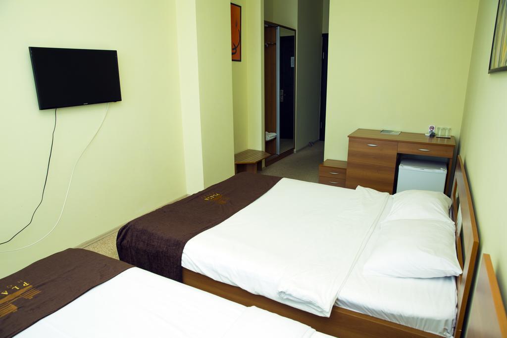 Картинка Plaza 3*