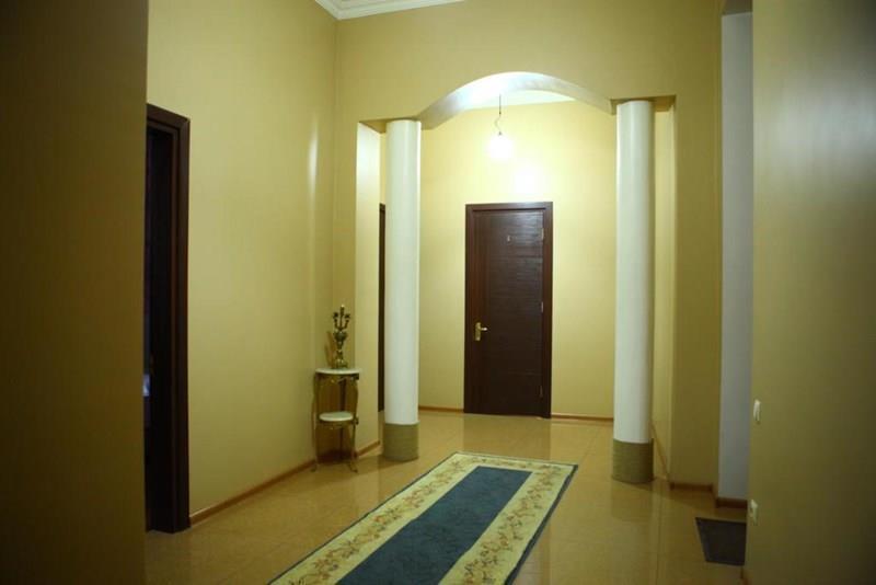 Територія Albatros Batumi Guest House 2*