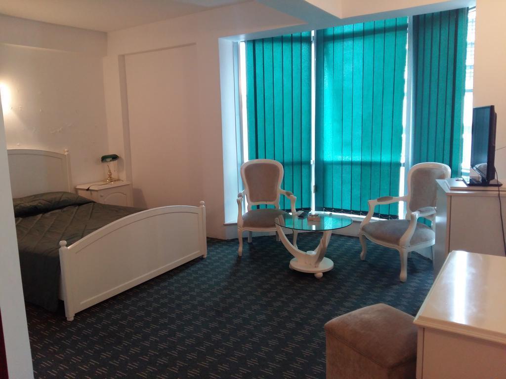 Територія Aliki 4*