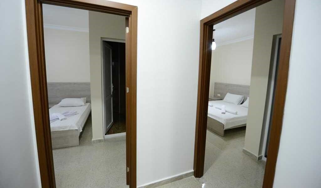 Апартаменты Family 3*