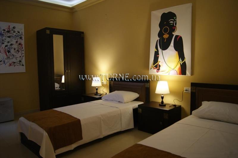 Территория Hoek-Holland 3*