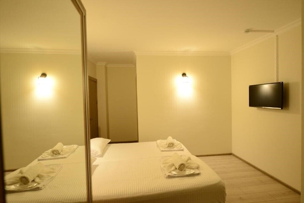 Апартаменти Dolphin 3*