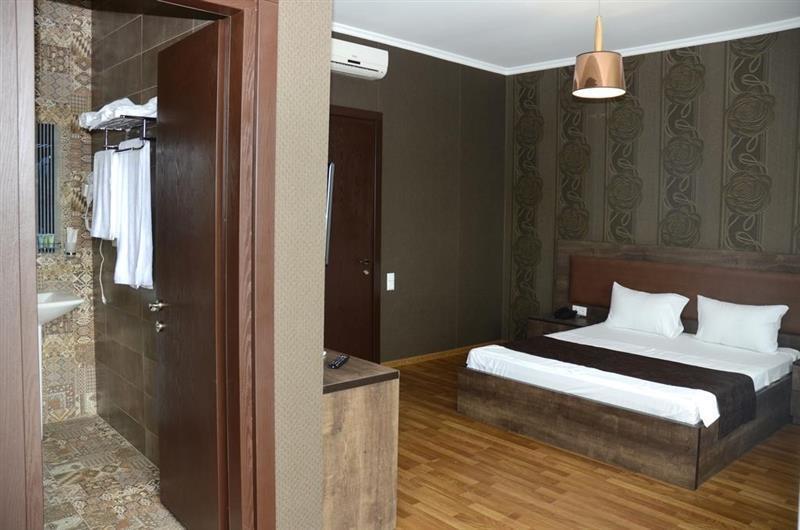 Апартаменти Hotel Holiday House 3*