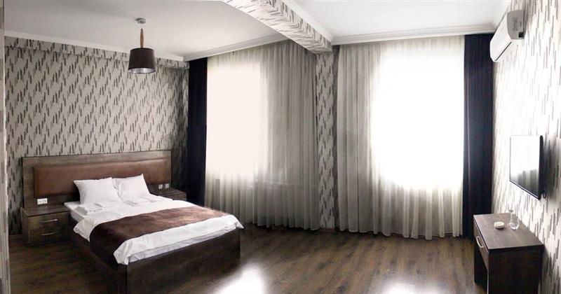 Вид Hotel Holiday House 3*