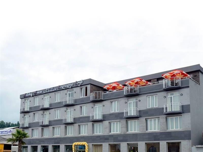 Готель Hotel Holiday House 3*