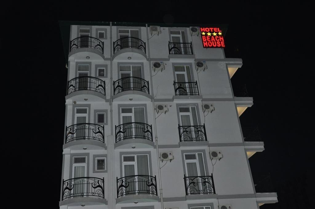 Панорама Beach House 3*