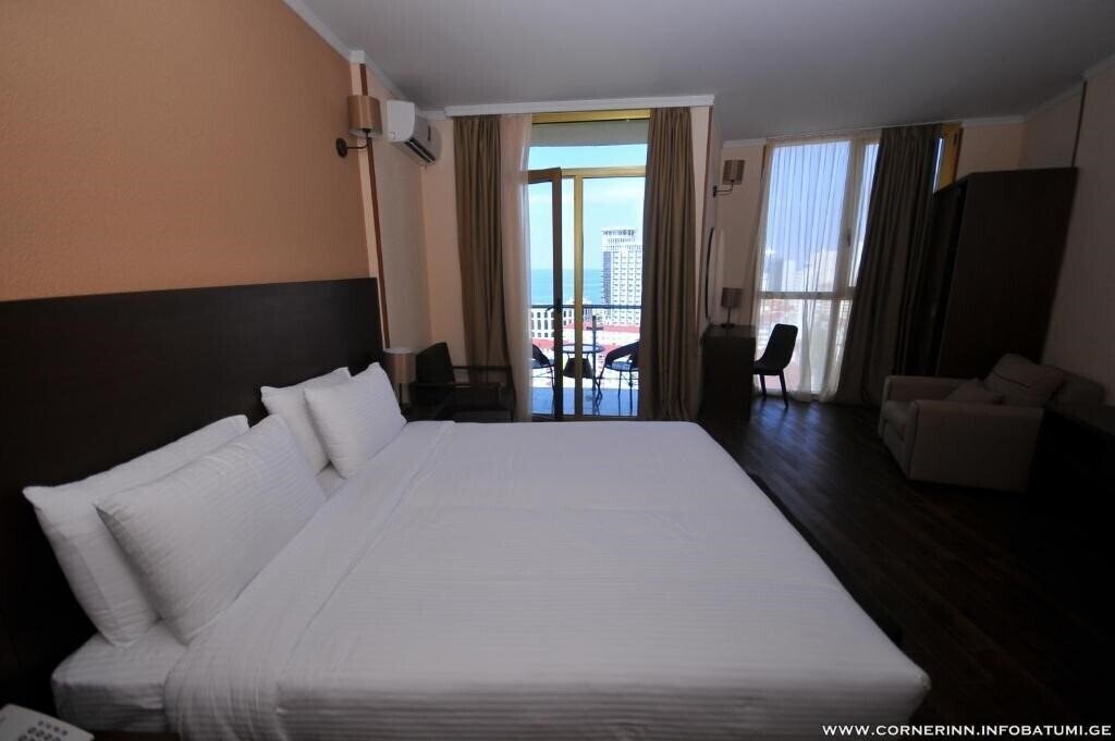 Картинка Corner Inn Hotel 4*