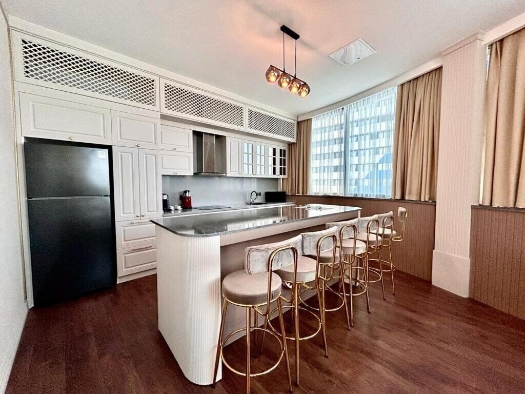 Вид Sky Tower & SPA Batumi 5*