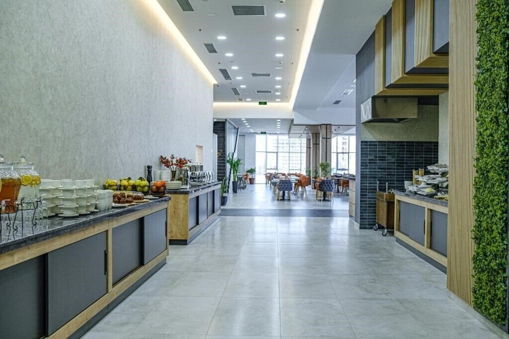 Апартаменты Best Western Plus Batumi 4*