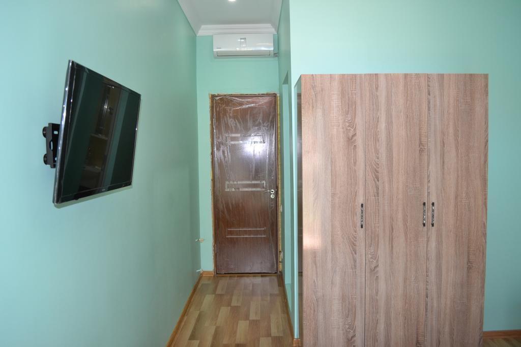 Апартаменты Amirani 3*