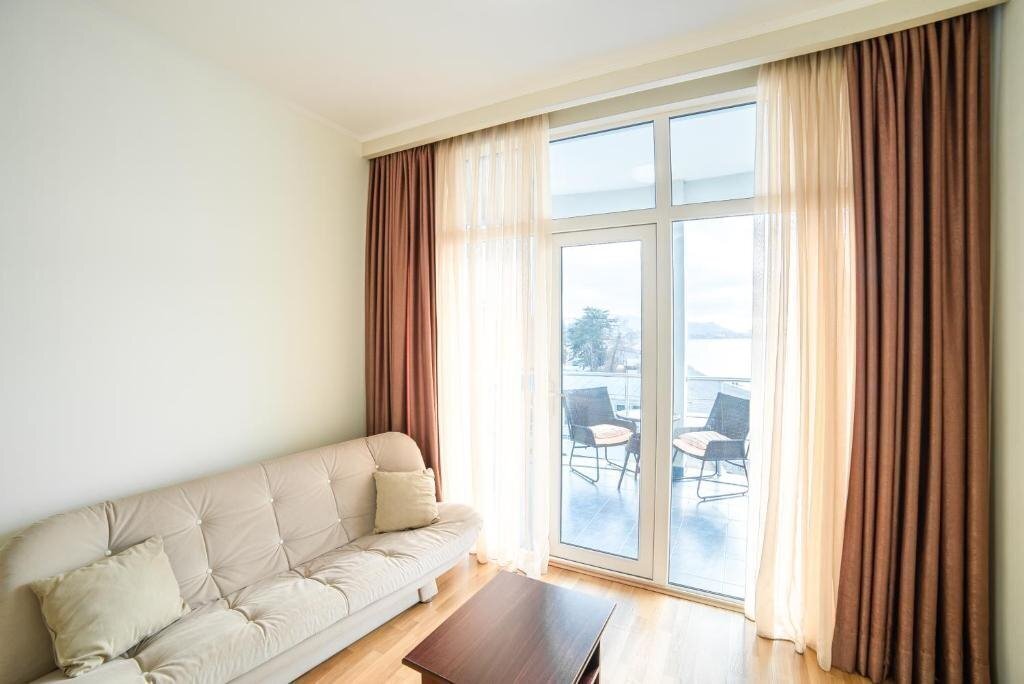 Фото Sanapiro 3*