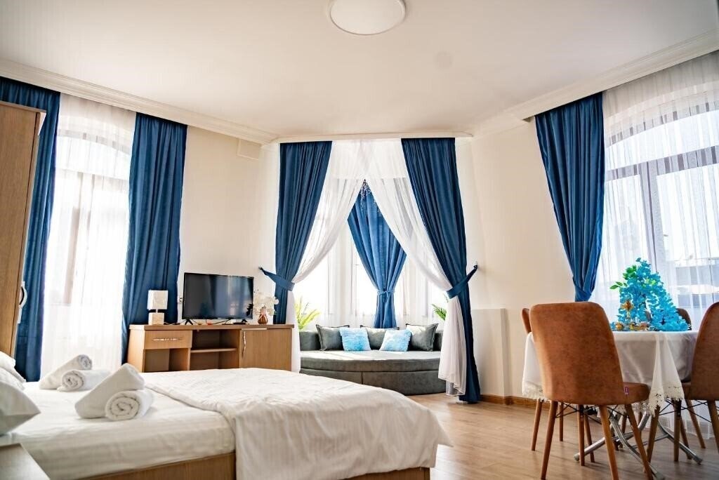 Фотографія Port Altus Hotel Batumi 3*