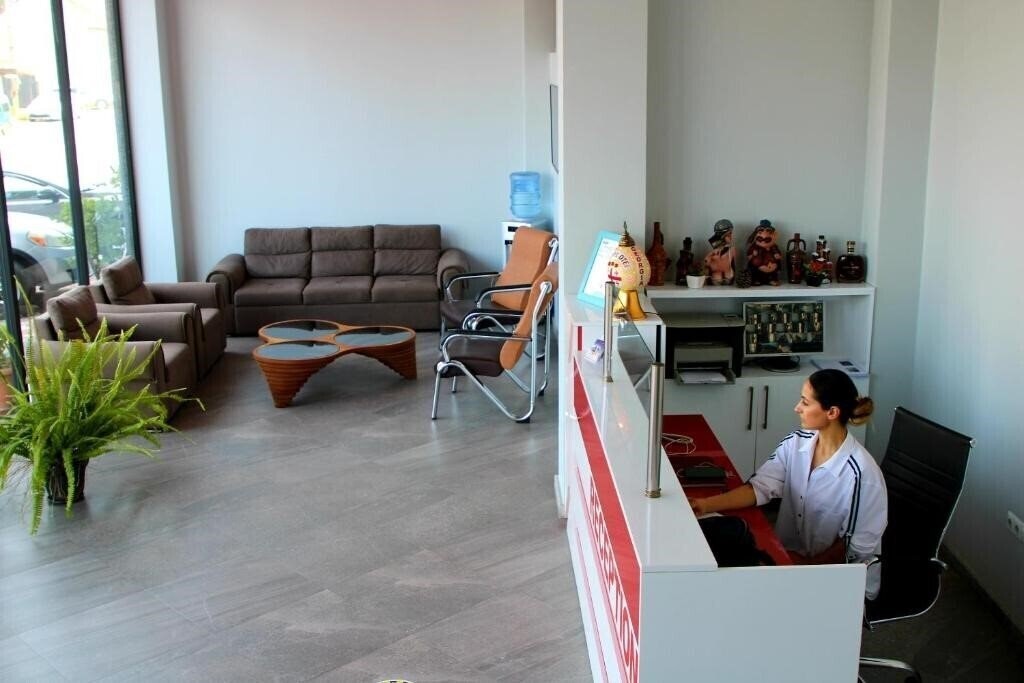 Вид Hotel Royal Georgia (ex. Georgia Hotel Batumi) 3*