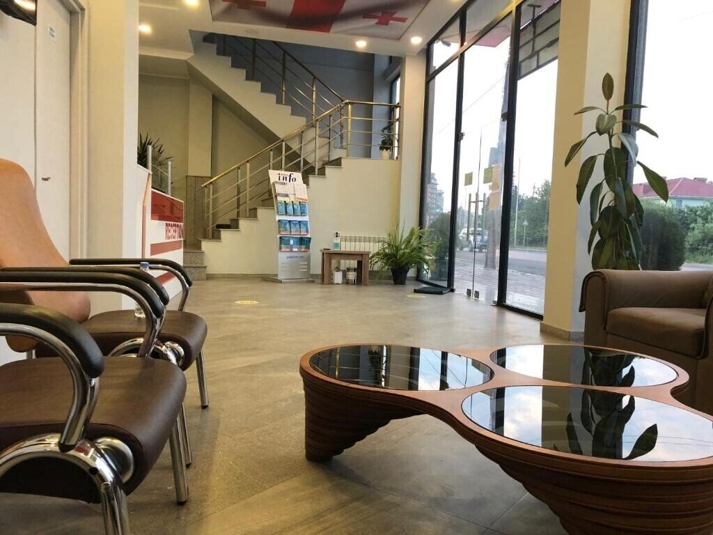 Территория Hotel Royal Georgia (ex. Georgia Hotel Batumi) 3*