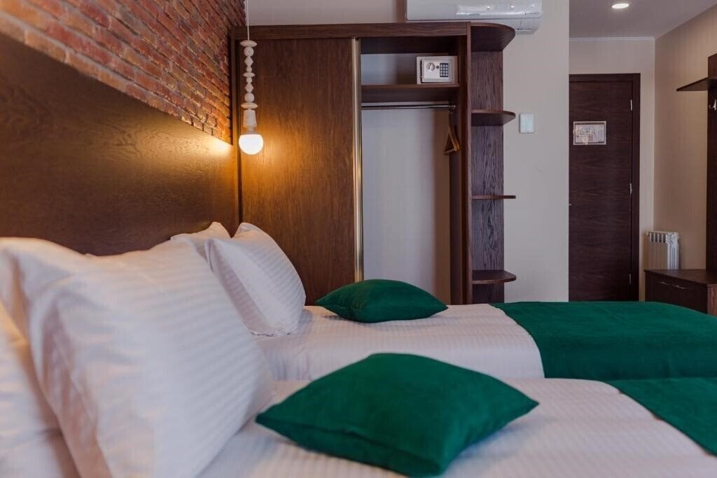 Панорама Hotel Bloom 4*