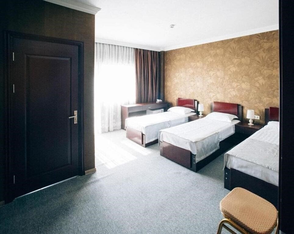 Готель Rosa Hotel 4*