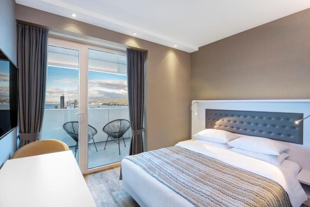 Апартаменти Alliance Palace апартаменты