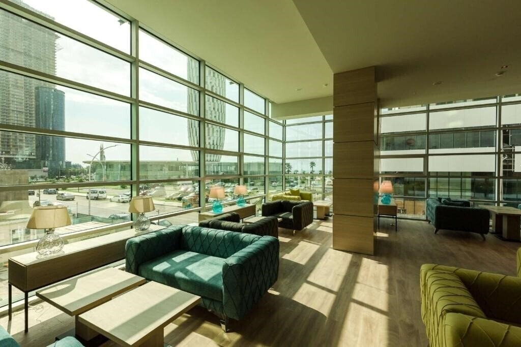 Вид Best Western Premier Batumi 3*