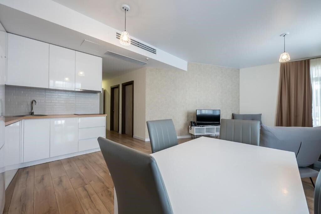 Апартаменти White Sails Residential Hotel 4*