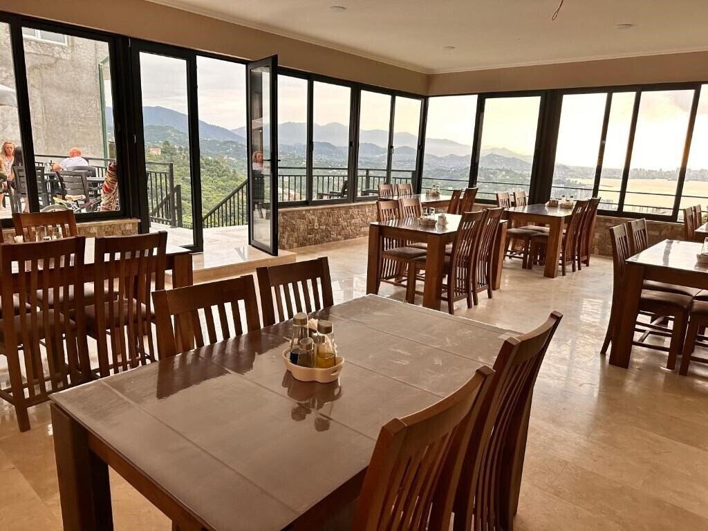 Территория Green Cape Tower 3*