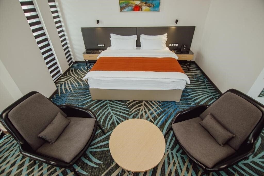 Панорама Graphic Hotel Batumi 4*