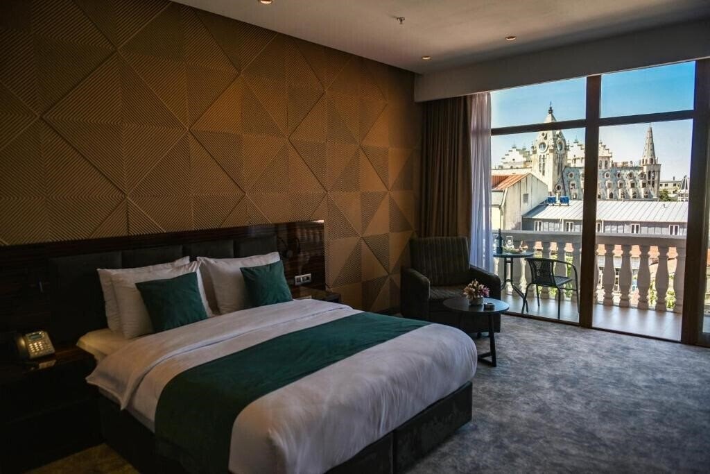 Територія Hotel Monarch 4*