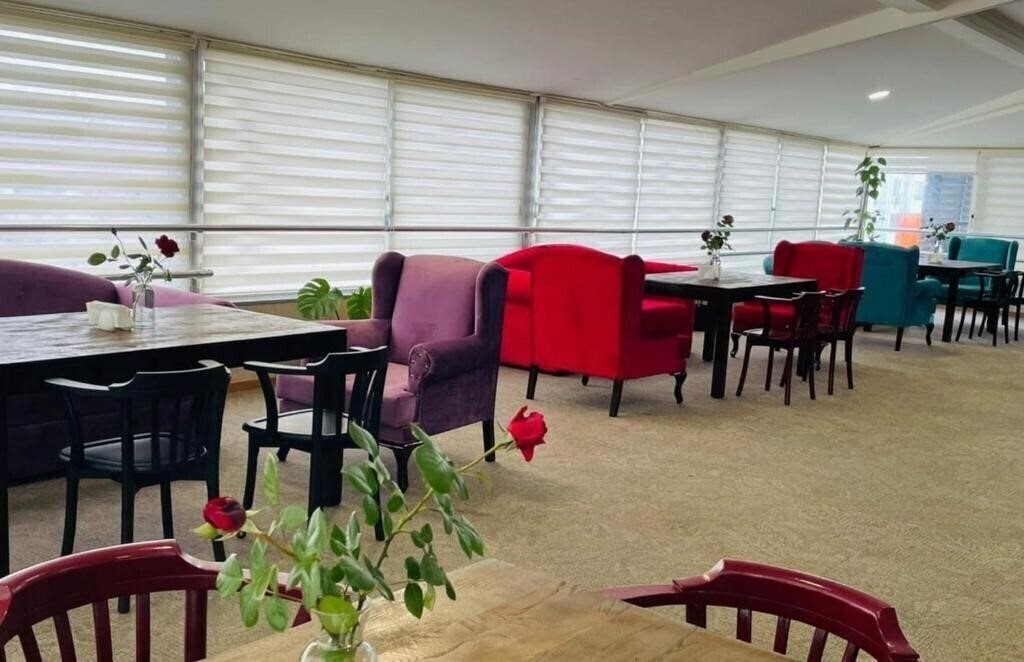 Територія Aura Boutique Hotel 4*