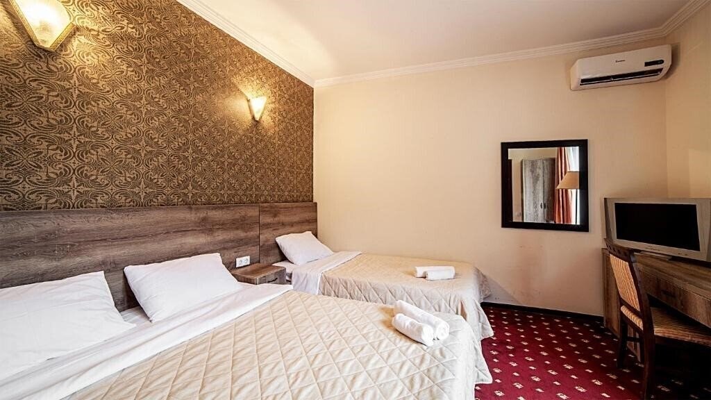 Вид Orange Hotel 3*