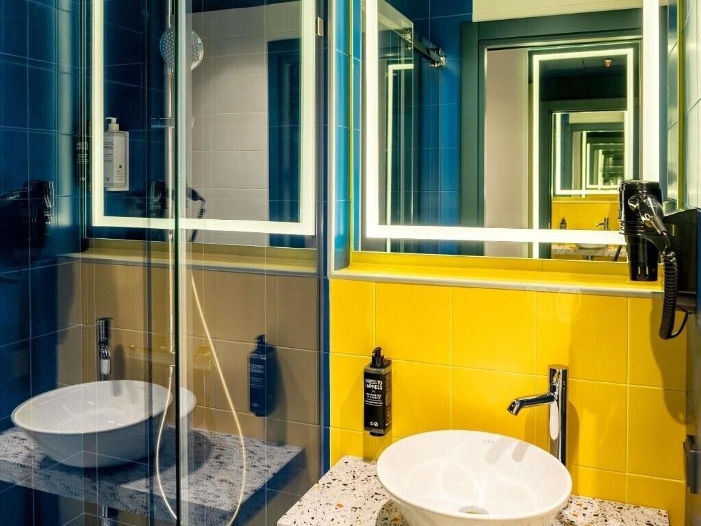 Фотография Ibis Styles Batumi 4*