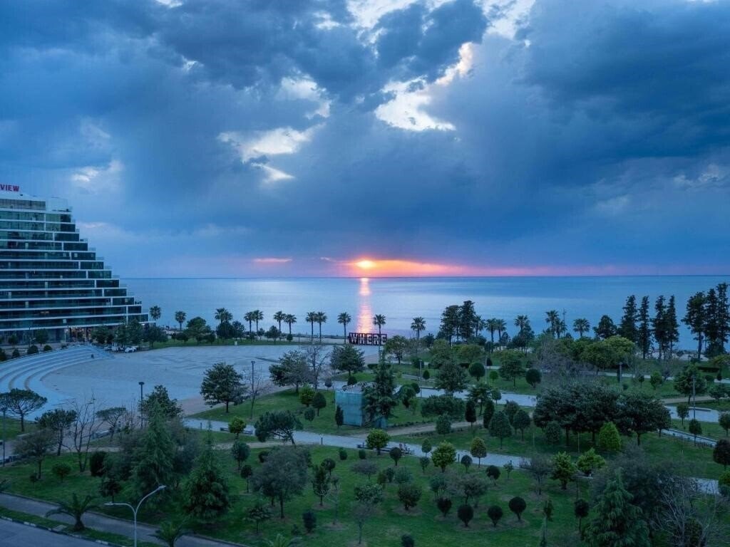 Картинка Ibis Styles Batumi 4*