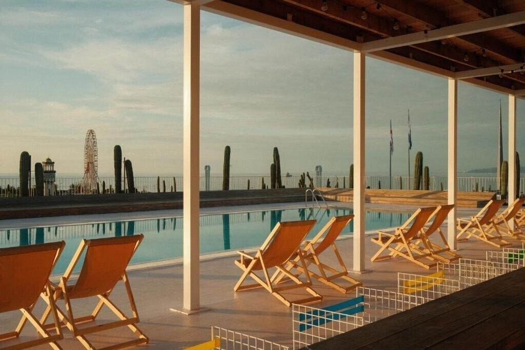 Фото Rooms Hotel Batumi 5*