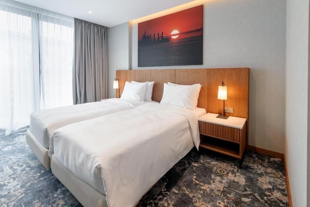 Вид Piazza Epigraph 4*