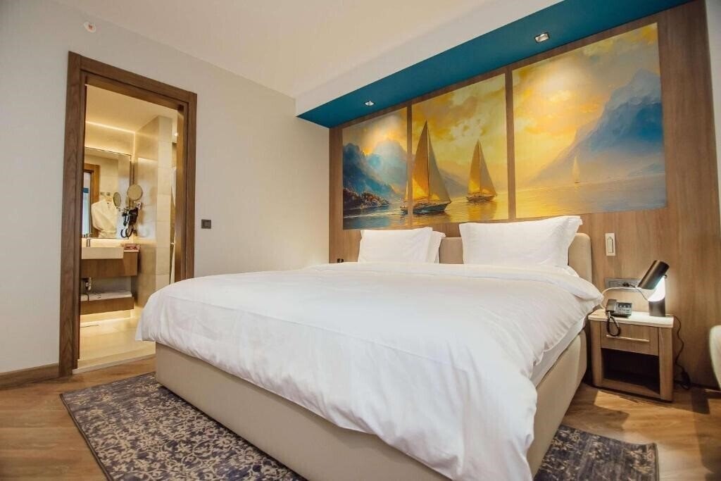 Фото La Quinta by Wyndham Batumi 5*