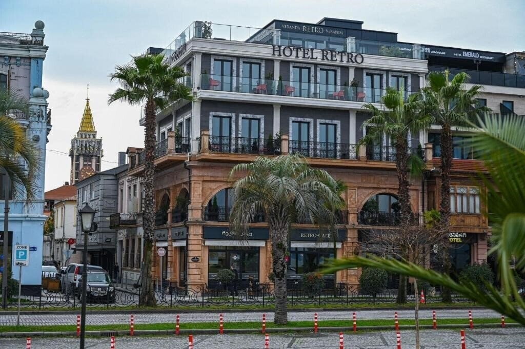 Отель Hotel Retro 4*