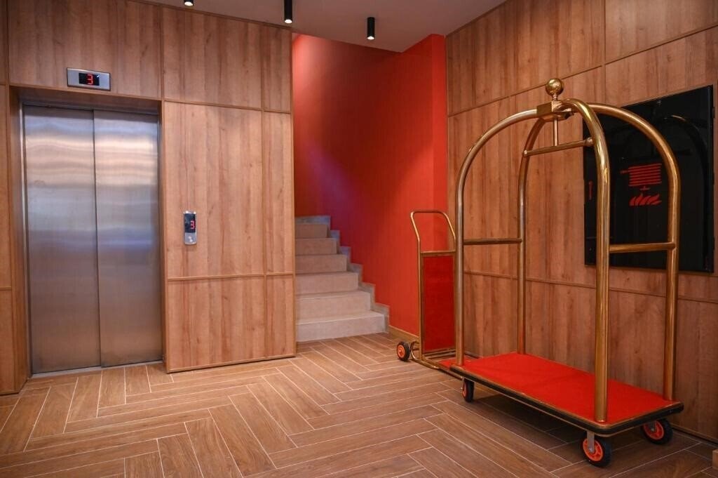 Фотографія Landmark Hotel Batumi 4*