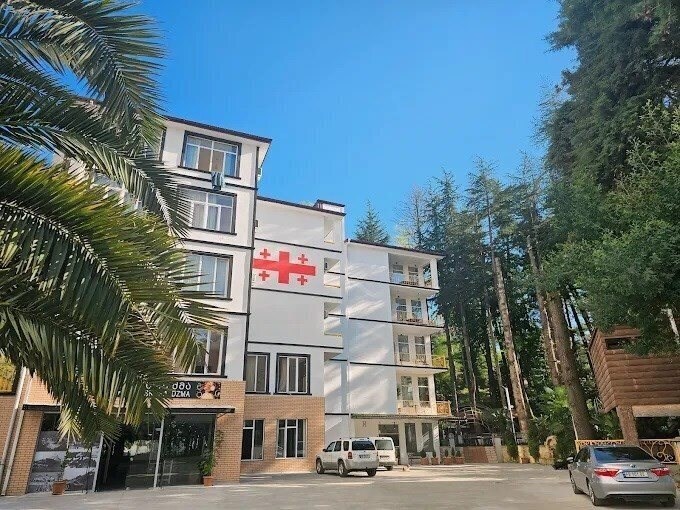 Готель Batumi Green Park Hotel 3*